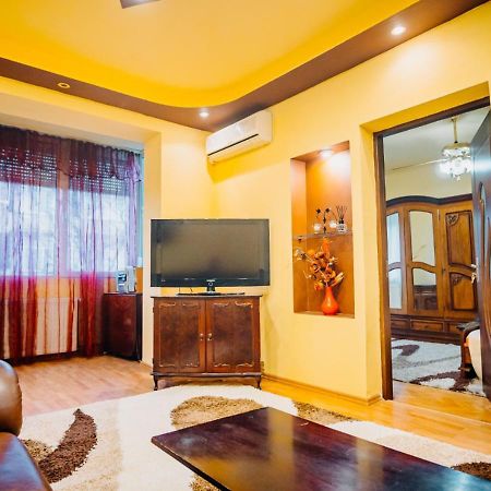 Riverview Apartament オラデア エクステリア 写真