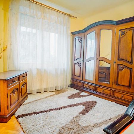 Riverview Apartament オラデア エクステリア 写真