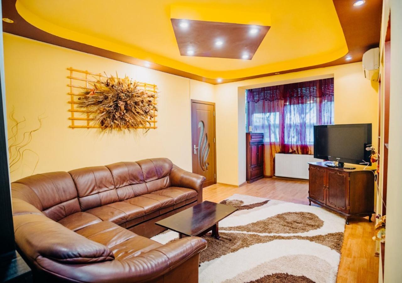 Riverview Apartament オラデア エクステリア 写真